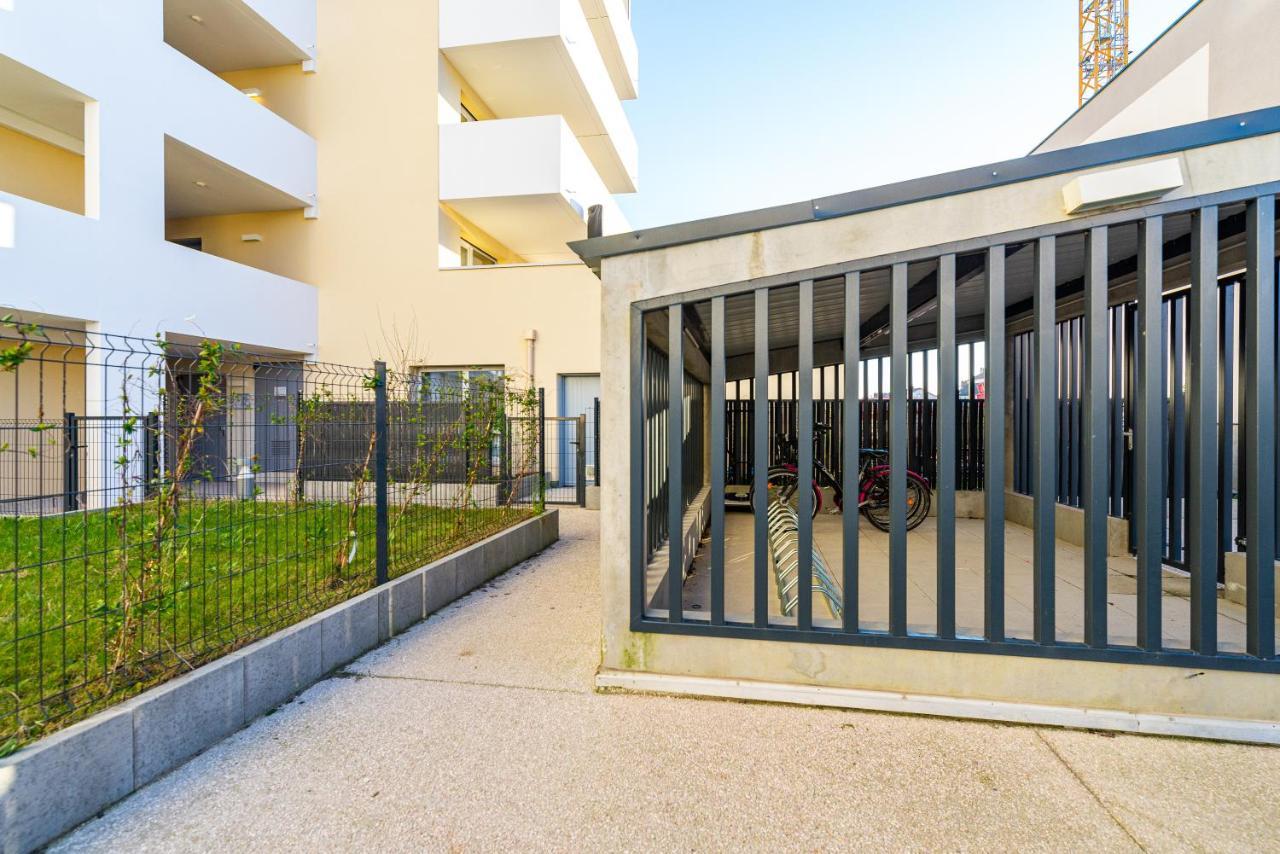 Ferienwohnung Au 4 Le Long Du Canal Avec Parking Dijon Exterior foto